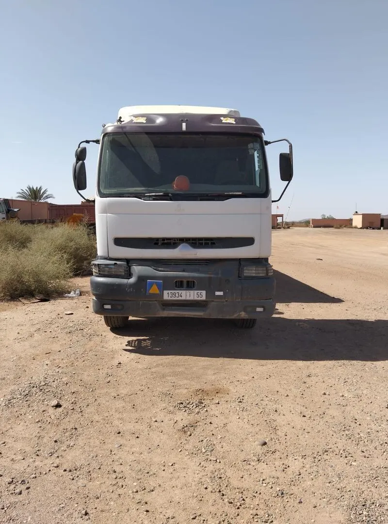 Tracteur routier Renault 400 kerax