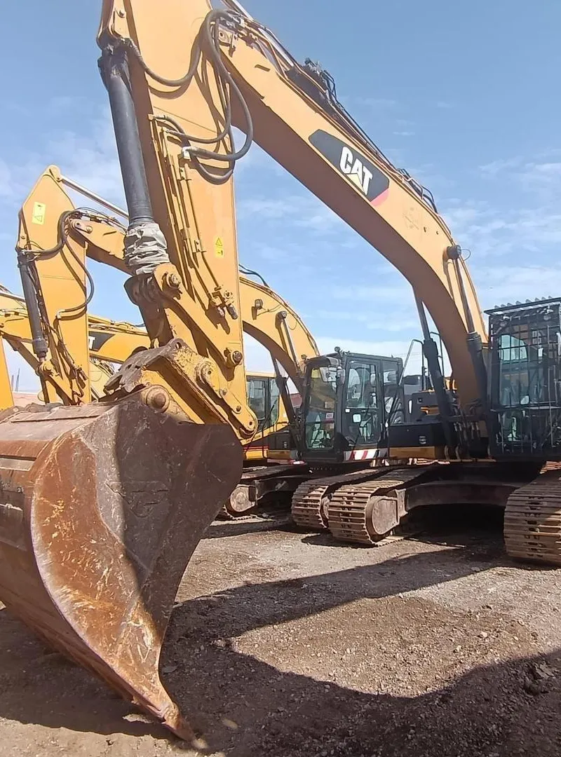 CATERPILLAR 324E
