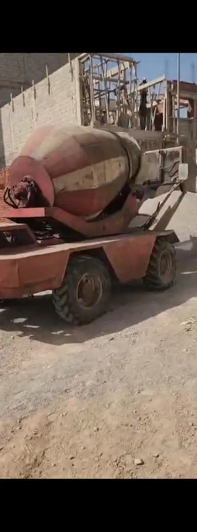 Bétonnière auto