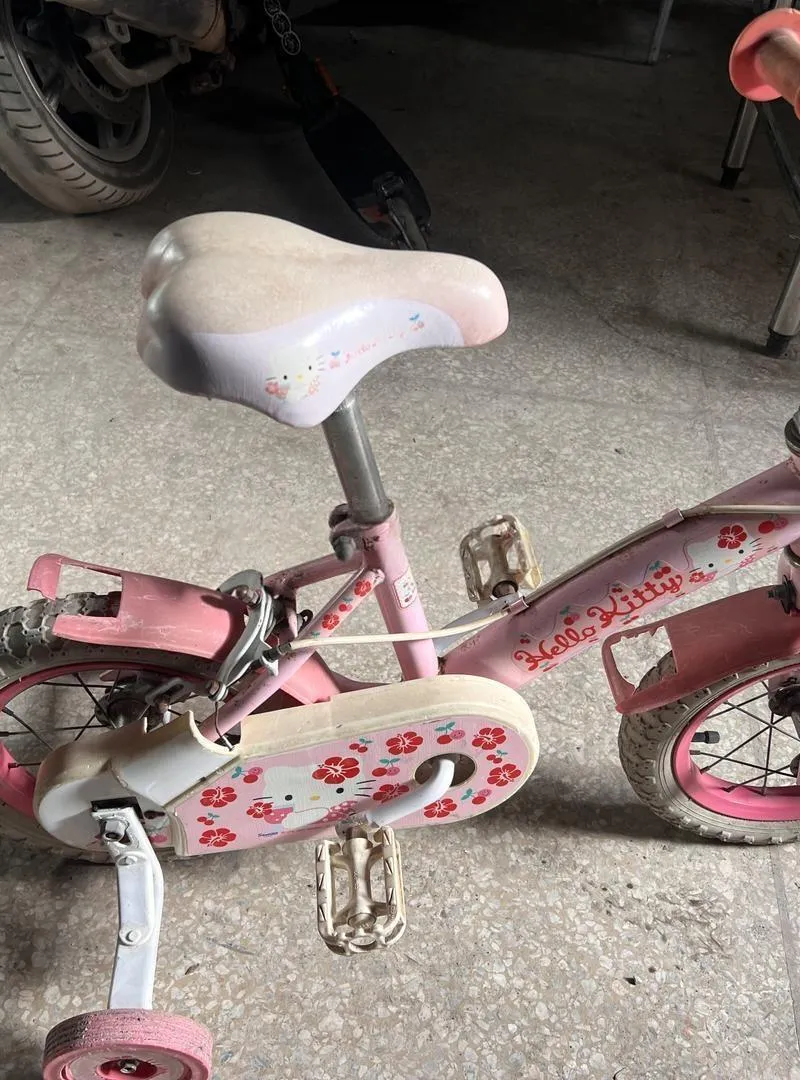 Vélo Hello Kitty enfant 3 à 4 ans