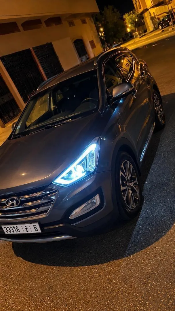 Hyundai Santa Fe Diesel Automatique 2015 à Oujda