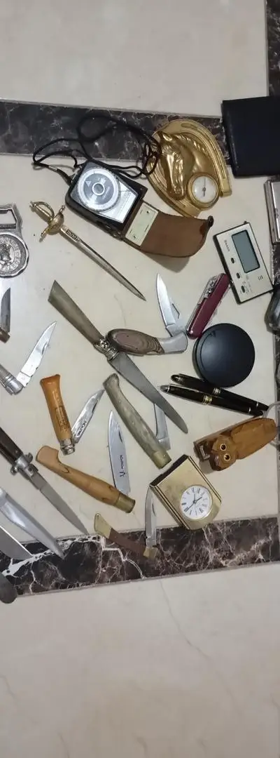 31 antiquités rares à vendre en gros