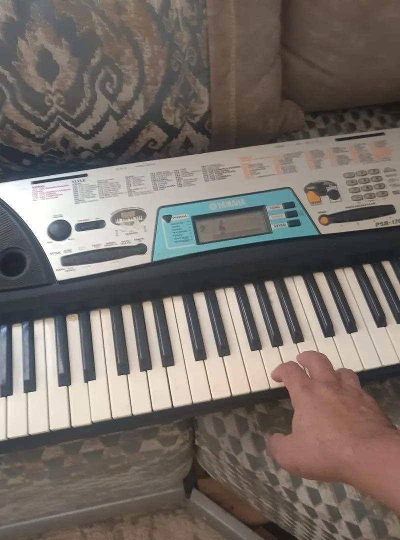Piano 5 octaves
