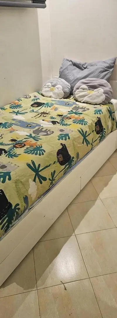 Lit enfant et télévision
