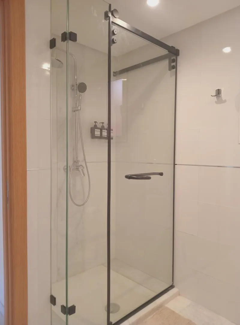 Cabine de douche moderne