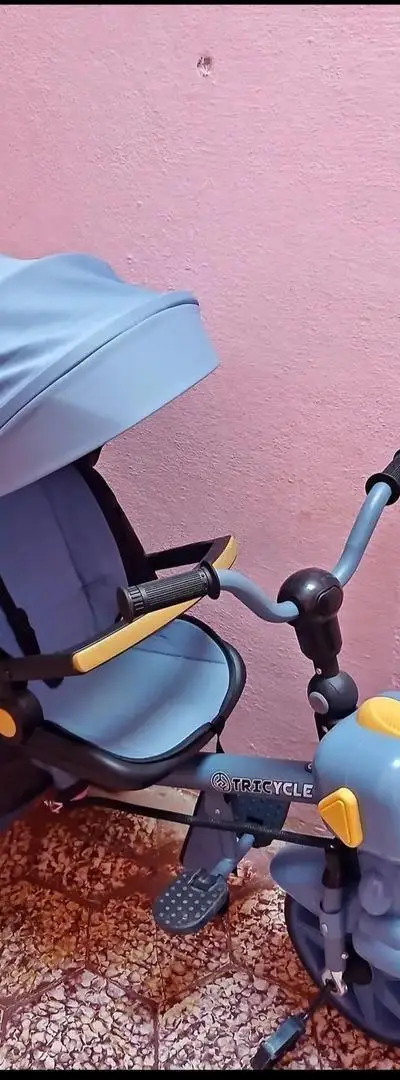 Vélo ou mobylette, encore neuve et peu utilisée