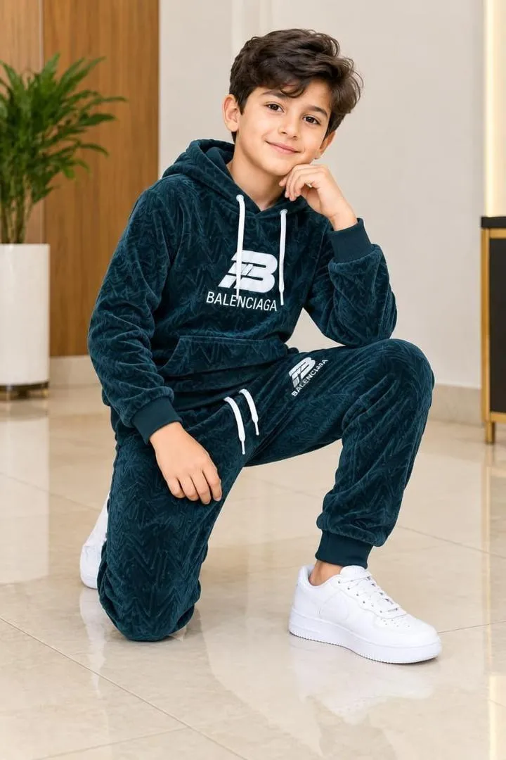 Nouveau pour vos enfants 🛍🔥 Ensemble élégant et très confortable 🧥🔥