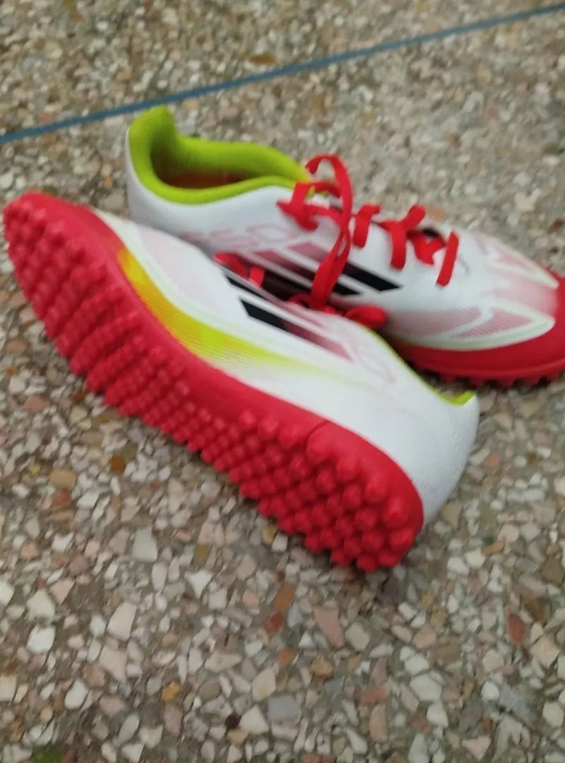 Crampons Adidas F50