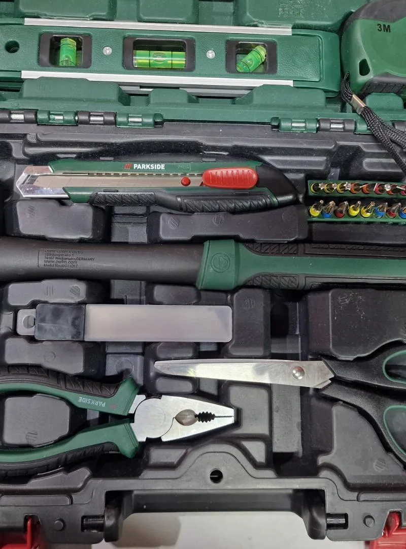 Mallette à outils de 35 pièces, neuve, (Allemagne)