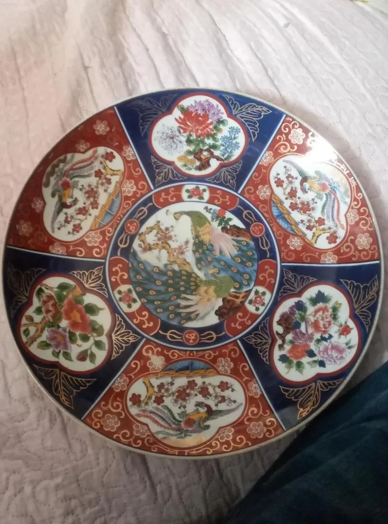 Plat en cuivre de Touss, âgé de plus de 60 ans