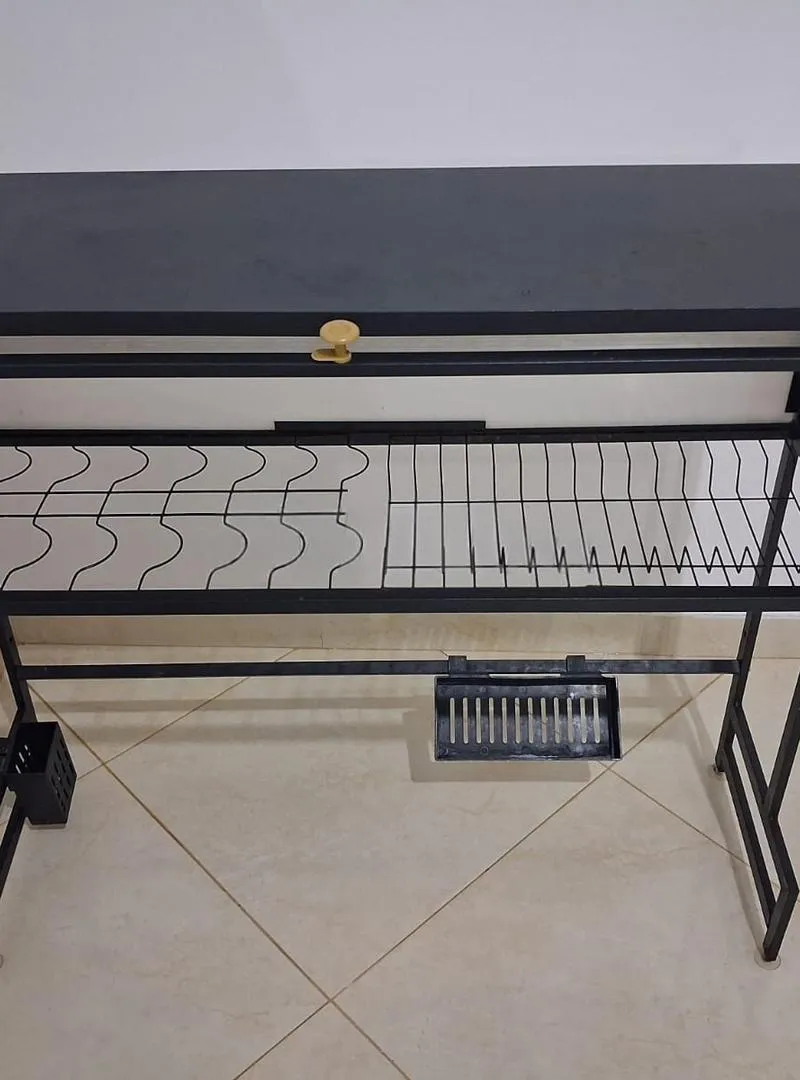 Vaisselle à vendre