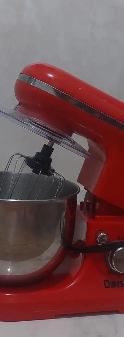 Robot pâtissier Denwa rouge à vendre