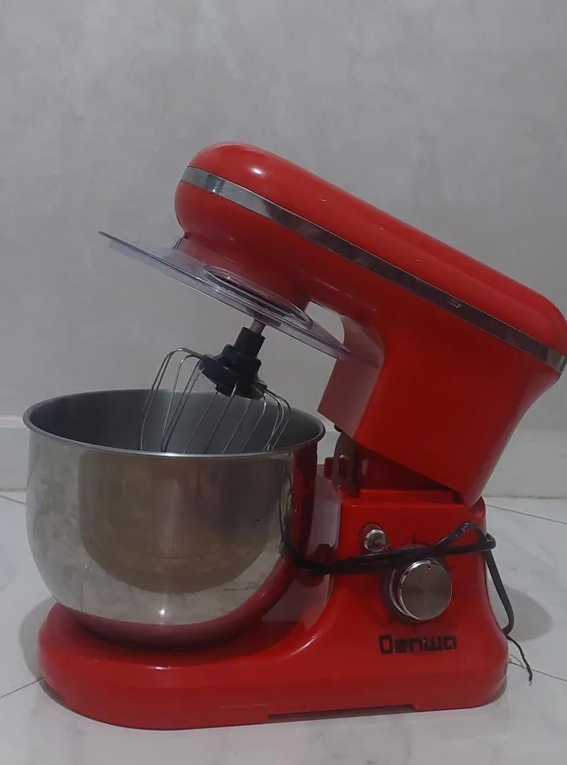 Robot pâtissier Denwa rouge à vendre