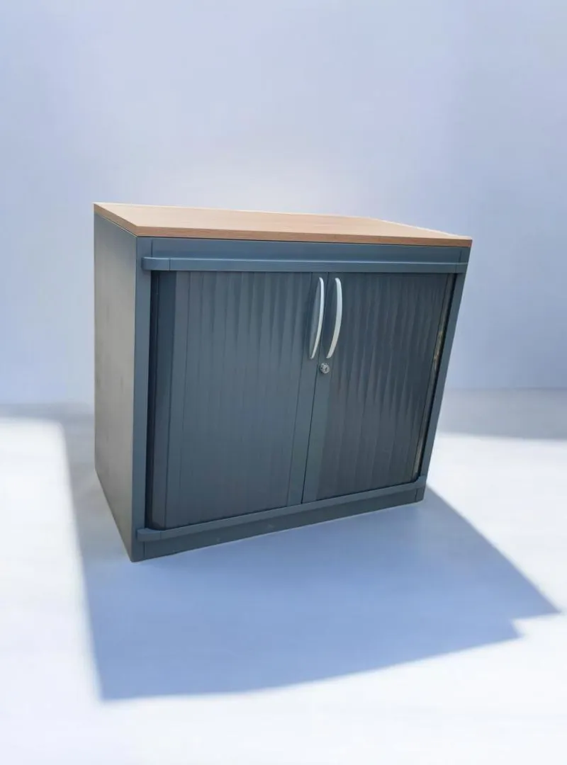 Armoire basse Steelcase gris anthracite