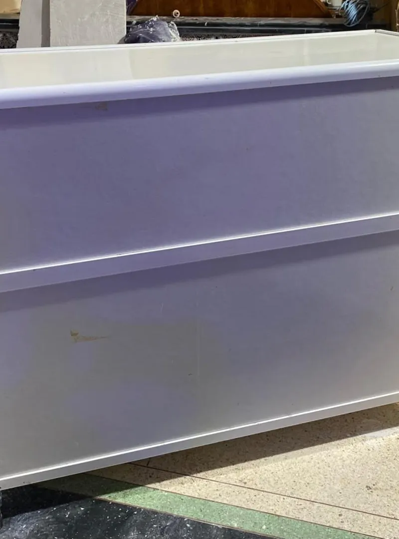Coiffeuse en aluminium