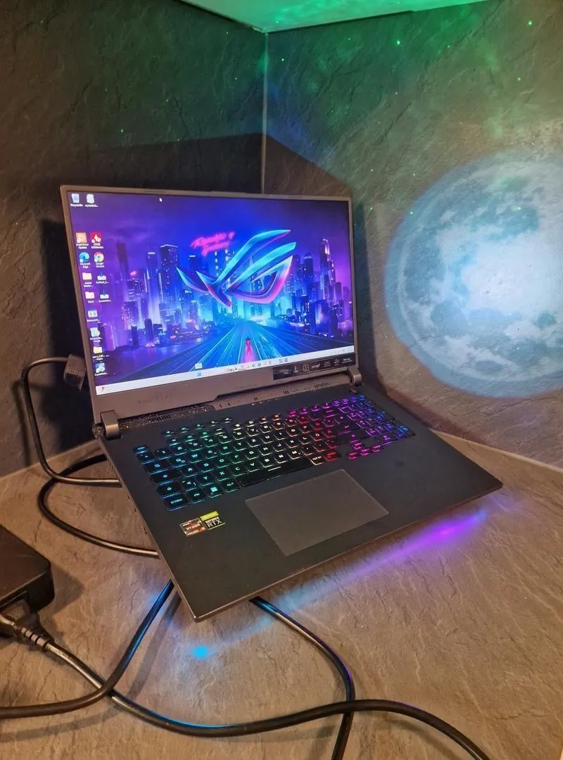 Asus Rog Strix Ryzen 9 HX RTX 3070 Ti