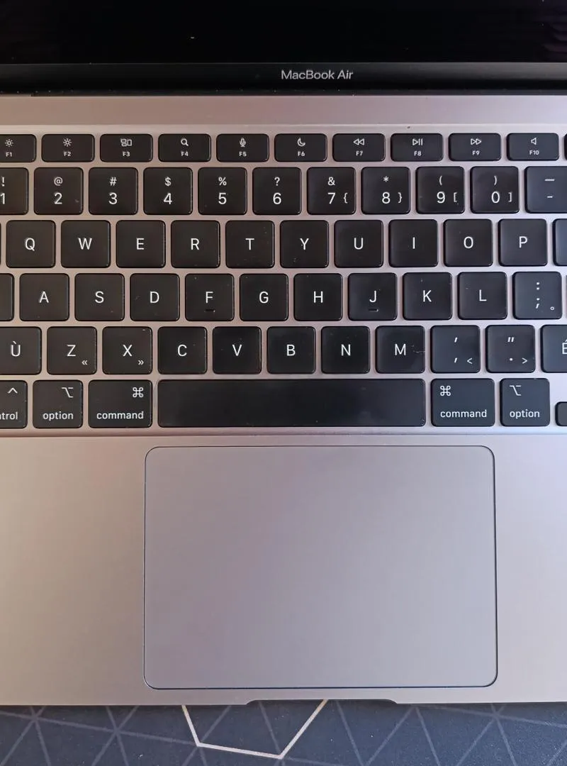 MacBook Air M1 2020  8GB  256GB  Batterie 98 🔋