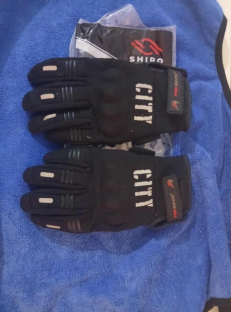 Gants SHIDO Moto Neufs et Batterie 12V