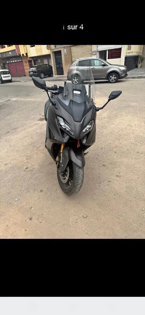 Tmax 560 techmax
