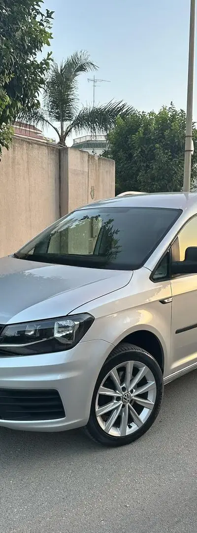 Volkswagen Caddy manuelle 2021 (JACCEPT REPRIS)