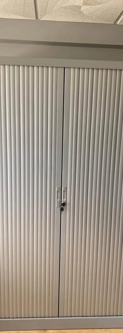 fabrication armoire porte rideau haute/basse DISPO