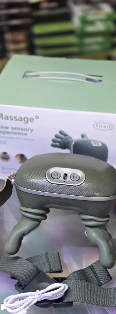 Je propose à la vente un appareil de massage pour le cou et les épaules.