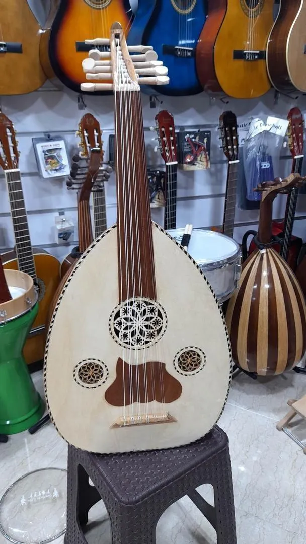 Oud luth bonne qualité
