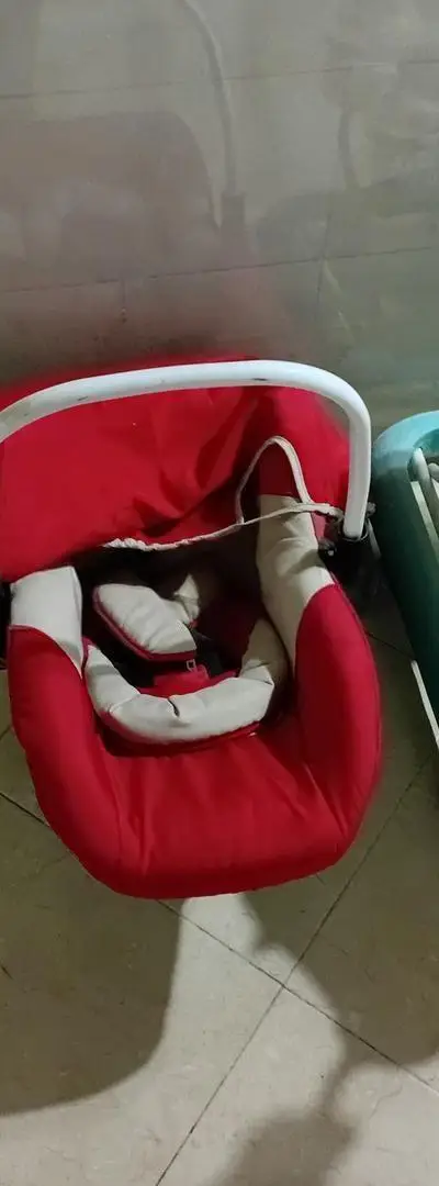 Poussette avec siège auto