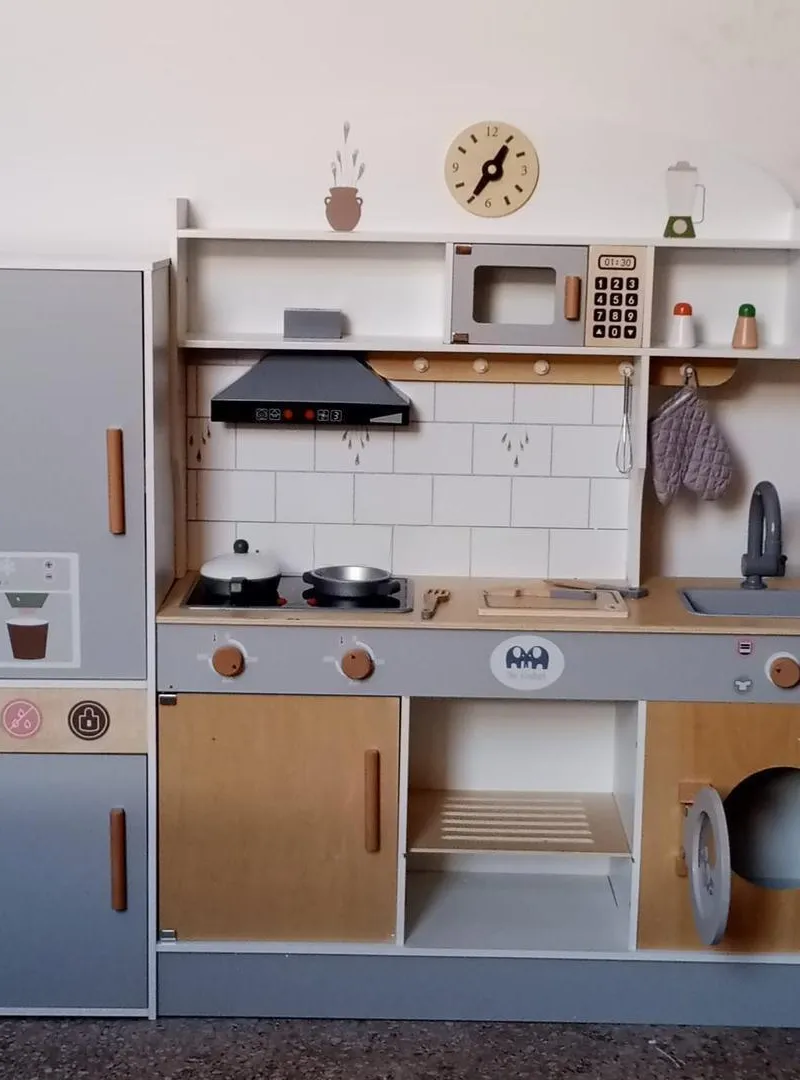 CUISINE EN BOIS POUR LES ENFANTS