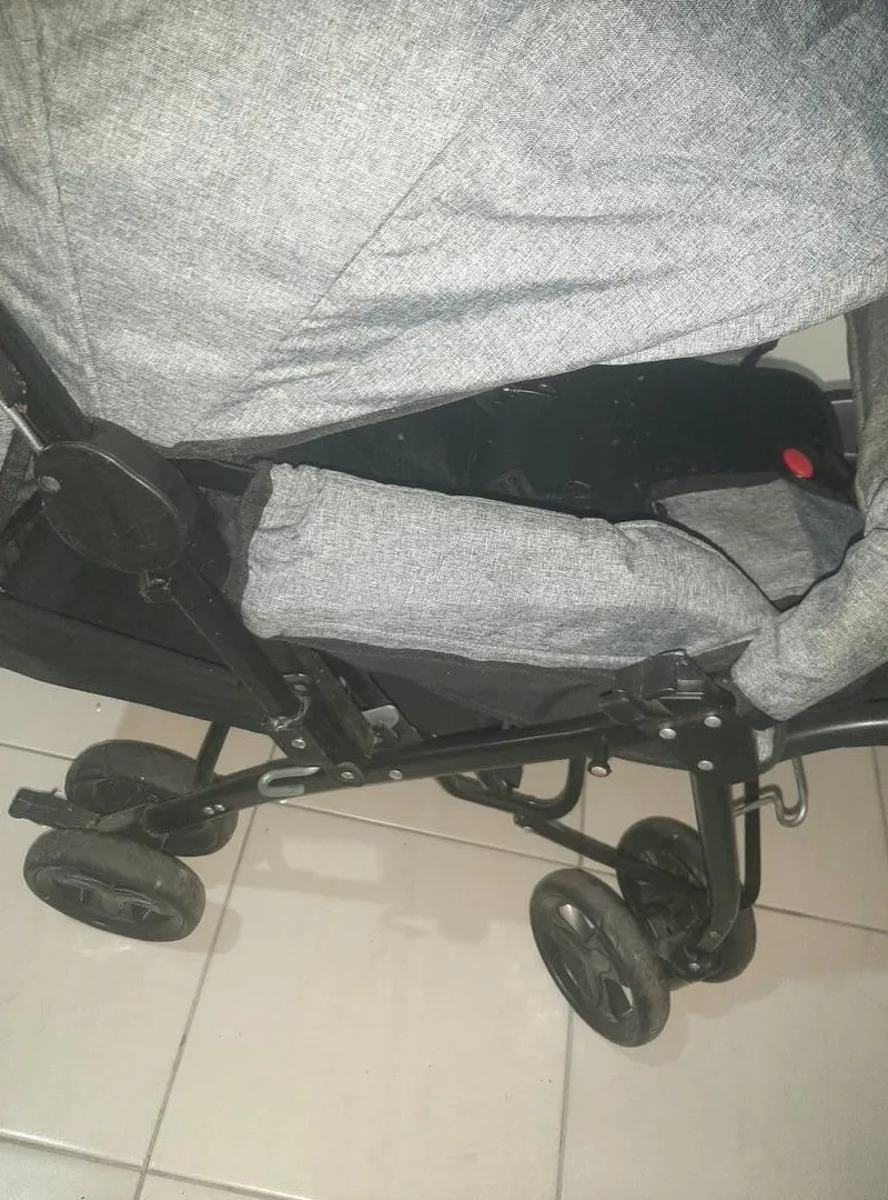 Excellente poussette à vendre