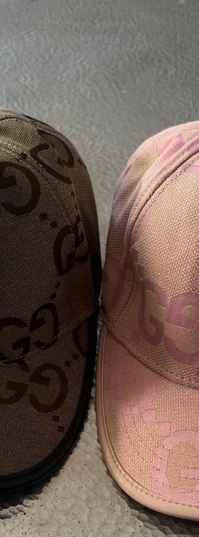 Casquette Gucci rose/marron, 50dh /1
