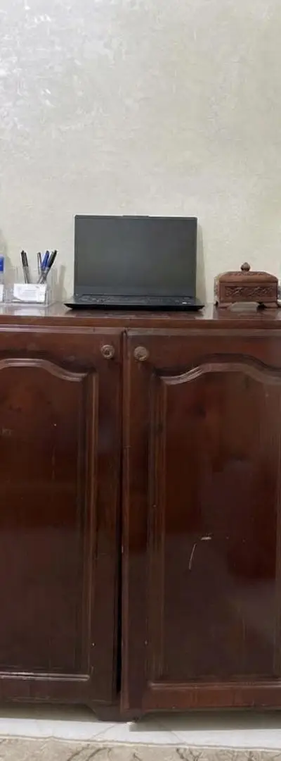 Meuble de rangement bas en bois