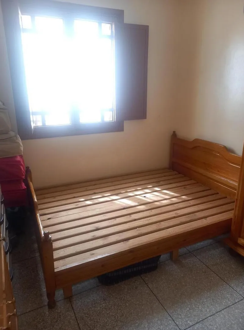 Chambre à coucher avec matelas