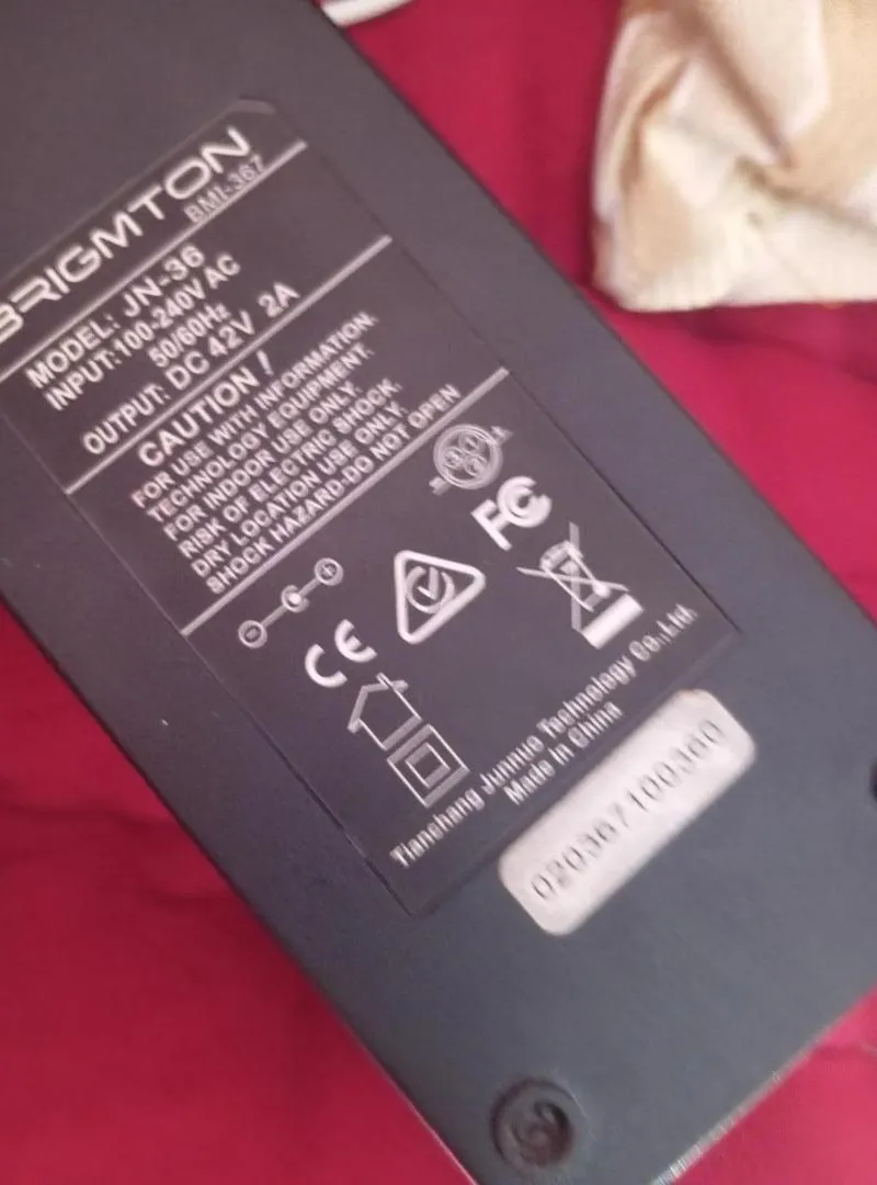 Chargeur trottinette électrique