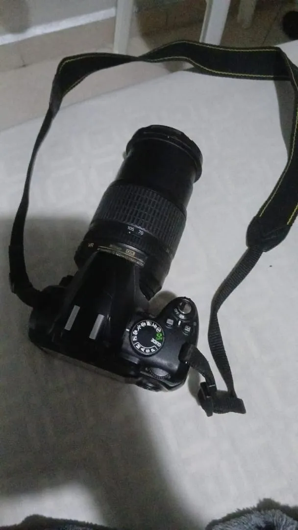 Caméra Nikon D3000, peu utilisée et en excellent état