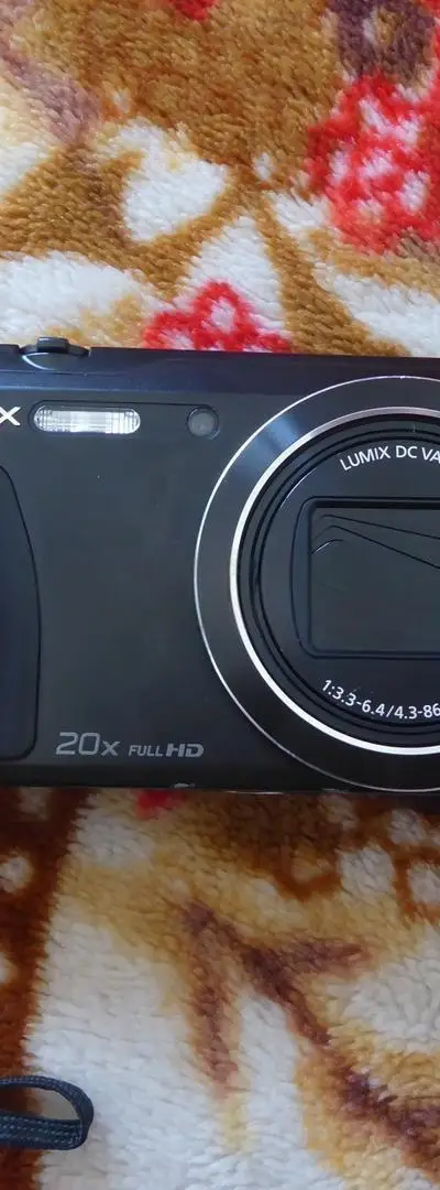 Panasonic Lumix DMC-TZ55 Compact Vlogging