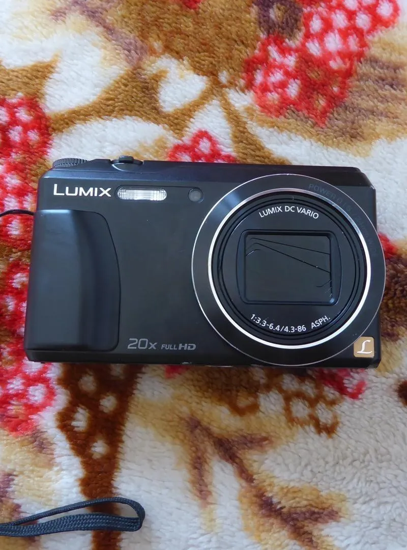 Panasonic Lumix DMC-TZ55 Compact Vlogging