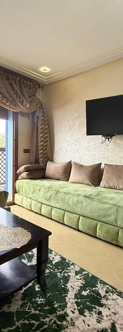 Appartement meublé à louer, centre Larache