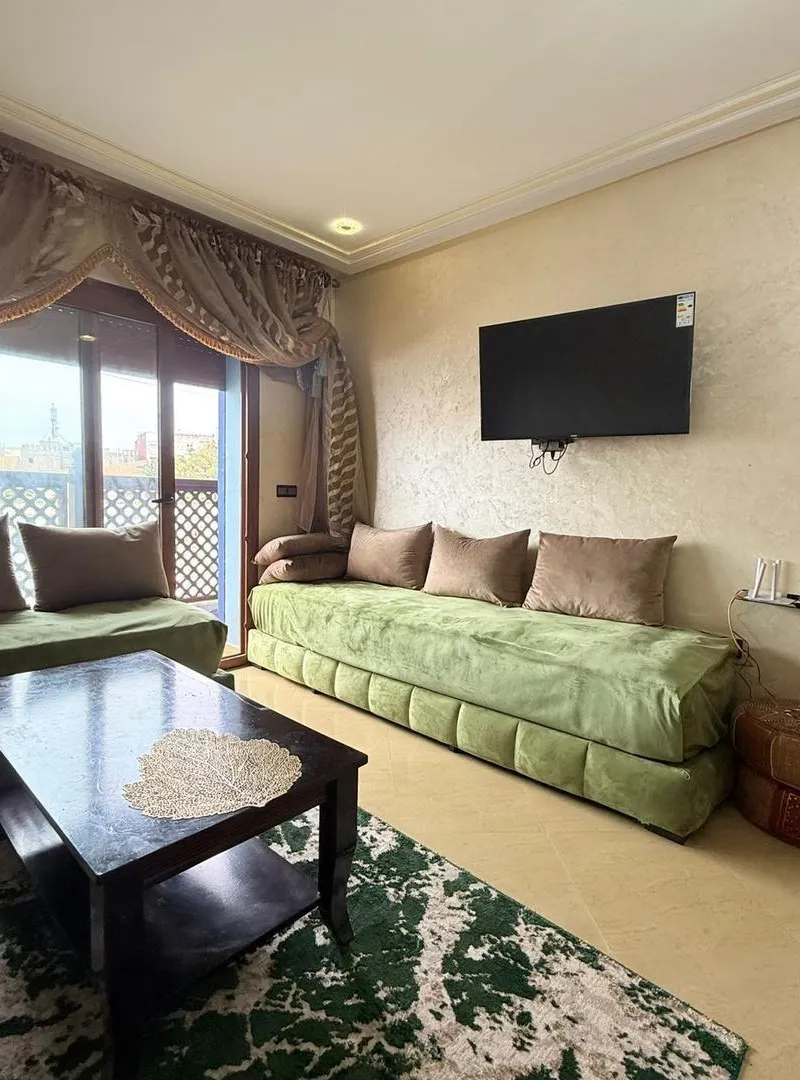 Appartement meublé à louer, centre Larache