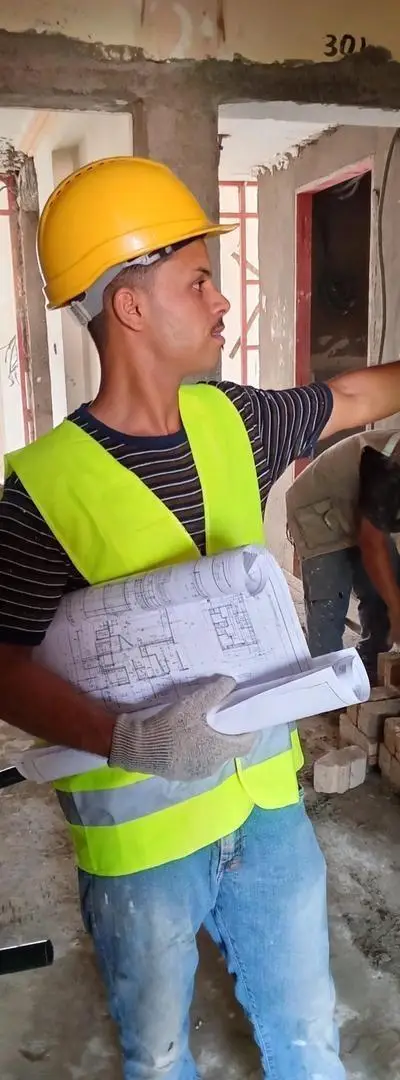 Ouvrier en bâtiment et nettoyage d'appartements et de maisons
