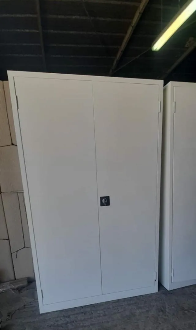 Armoire métallique