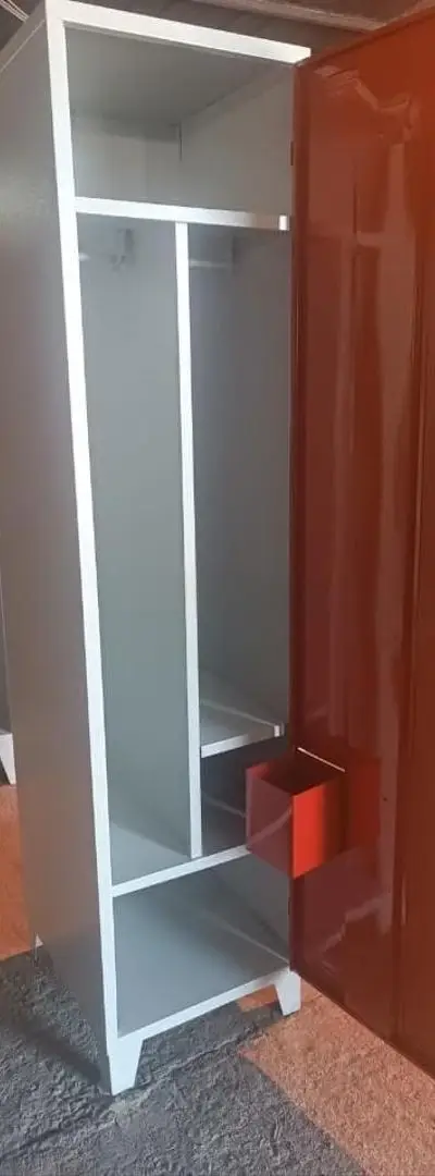 Vestiaire métallique