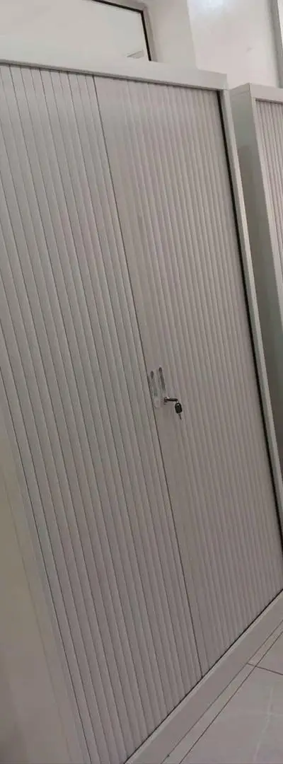 Armoire avec cadenas Fabrication