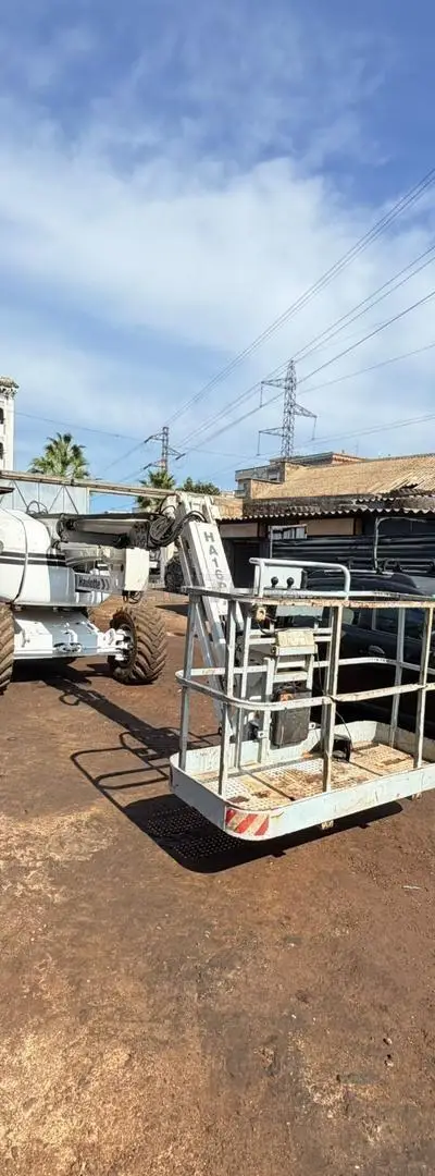 nacelle articulée Haulotte