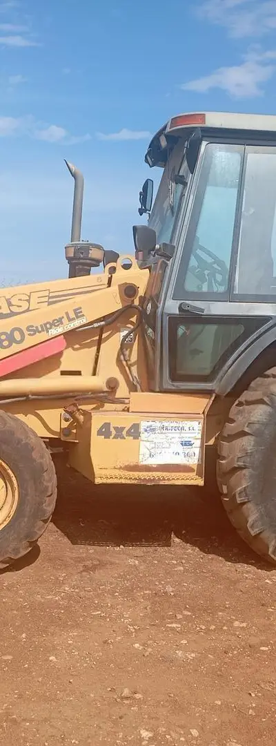 Tractopelle Case importé
