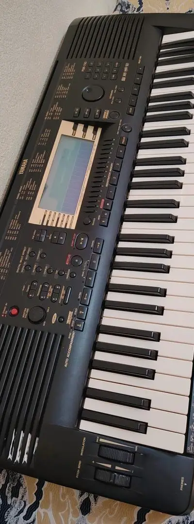 Clavier Yamaha PSR 730