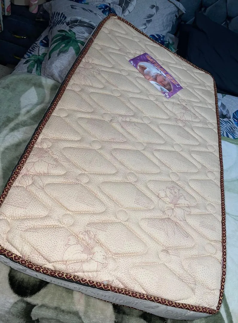 Matelas pour bébé très bon état