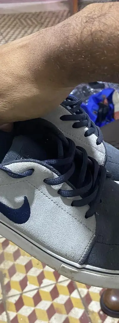 Chaussures Dorjine originales d'Italie, qui en veut est le bienvenu