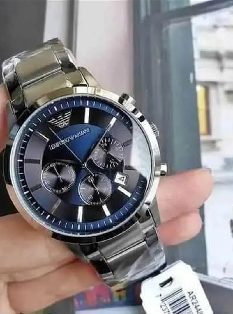 Montre Emporio Armani chronographe originale