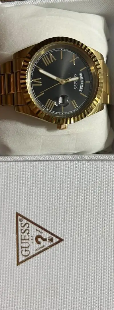 Montre Guess dorée